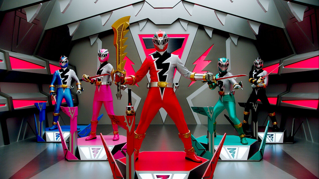 Watch Power Rangers Dino Fury Netflix.